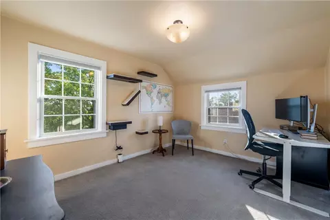3301 Circle Dr, Pittsburgh, PA 15227 photo 23