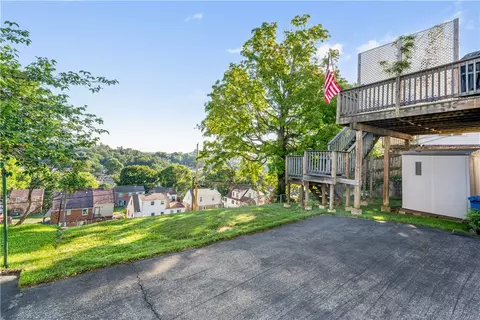 3301 Circle Dr, Pittsburgh, PA 15227 photo 30