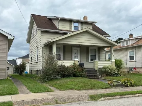 609 Hazel Ave, Ellwood City, PA 16117