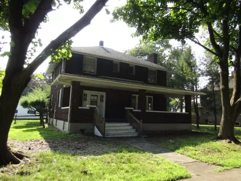 131 Ligonier St, New Florence, PA 15944