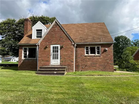 8 W Fairmont Ave, New Castle, PA 16105