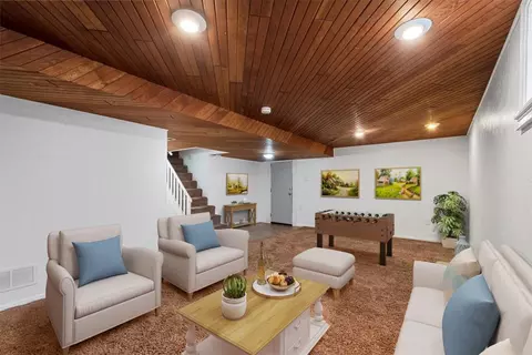 Living - 18 Webster Ave, Irwin, PA 15642 photo 3 of 4