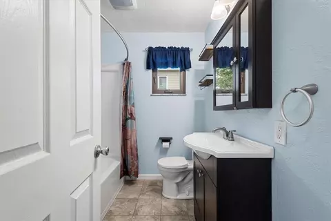 Bath - 18 Webster Ave, Irwin, PA 15642 photo 1 of 2
