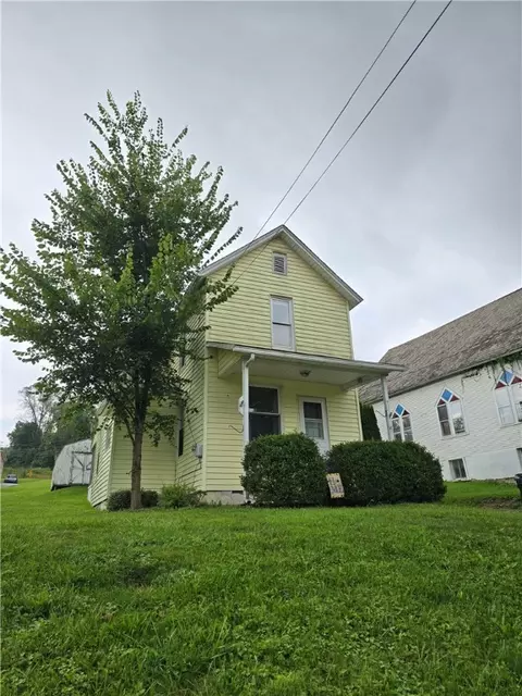 1880 Harbor Edinburg Rd, New Castle, PA 16101
