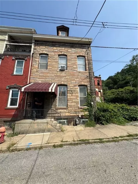 26 Alpine Ave, Pittsburgh, PA 15212