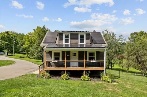 4076 Cork Bocktown Rd, Clinton, PA 15026
