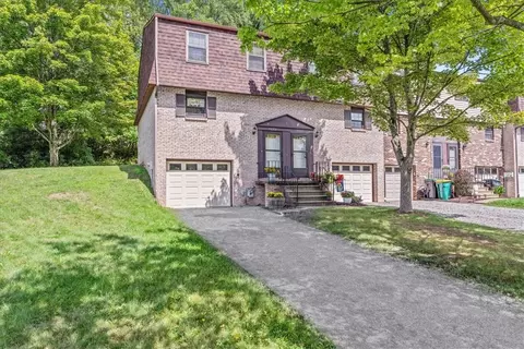 5063 Harvest Ln, Gibsonia, PA 15044
