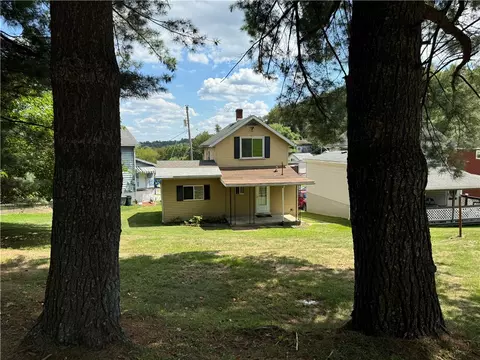 425 Spring St, Richeyville, PA 15358 photo 9