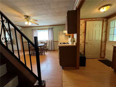 425 Spring St, Richeyville, PA 15358 photo 23