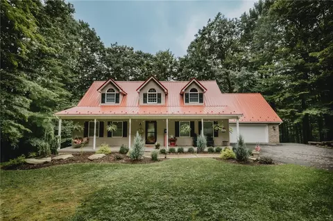 427 Fort De France Rd, Dubois, PA 15801