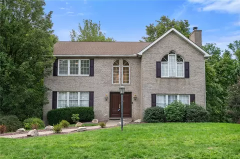 6215 Antler Hill Dr, Trafford, PA 15085
