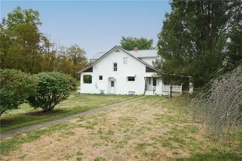414 Everson Valley Rd, Everson, PA 15631 photo 2