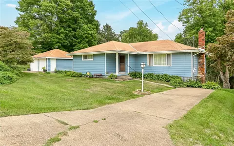 743 Beaver St, Rochester, PA 15074