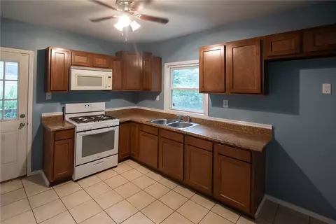 511 Lowell St, Vandergrift, PA 15690 photo 20