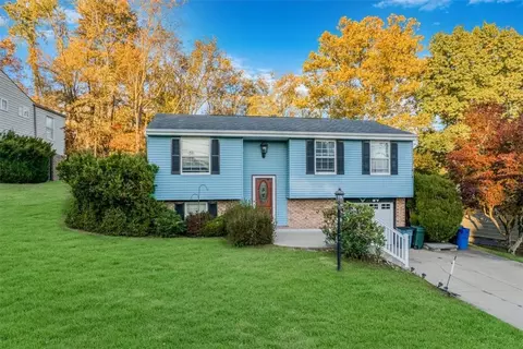 2036 Southwell Dr, South Park, PA 15129