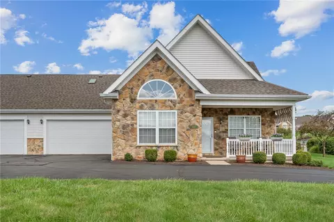 301 Saddlebrook Rd, Gibsonia, PA 15044