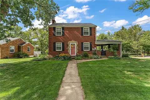 8085 Patricia Dr, Pittsburgh, PA 15237