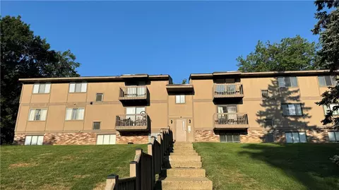 2467 Brook Ledge Rd #32B, Bridgeville, PA 15017