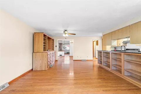9840 Don Dr, Irwin, PA 15642 photo 11