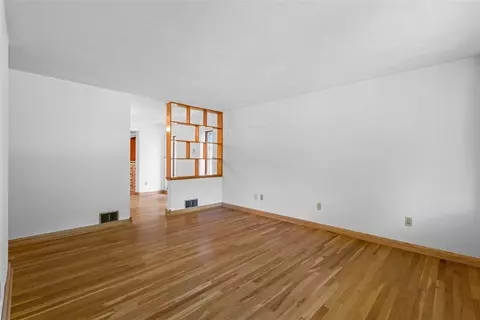 9840 Don Dr, Irwin, PA 15642 photo 8