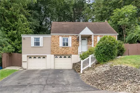 133 Ida Dr, Glenshaw, PA 15116