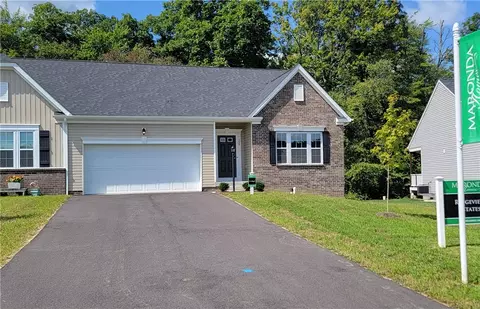 155 Raven Cir, Sarver, PA 16055