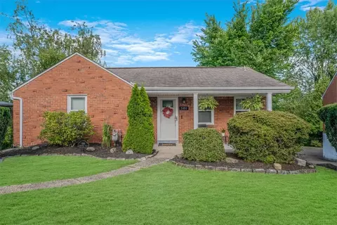 5189 Fieldcrest Dr, Pittsburgh, PA 15236