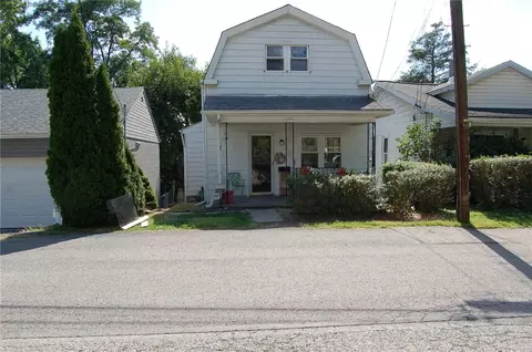 8 Charlton St, Pittsburgh, PA 15205