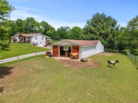 146 Bend Rd, New Wilmington, PA 16142