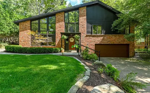 2310 Marbury Rd, Pittsburgh, PA 15221