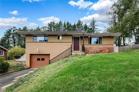 122 Autumn Dr, Butler, PA 16001
