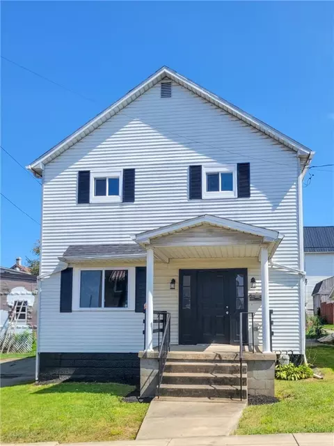 707 Holland St, Vandergrift, PA 15690