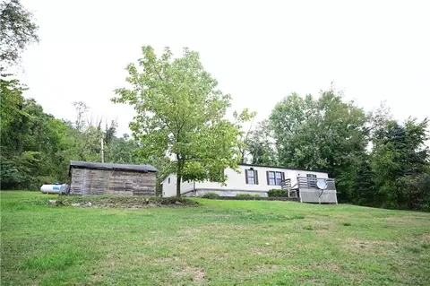 517 Lively Rd, Eighty Four, PA 15330