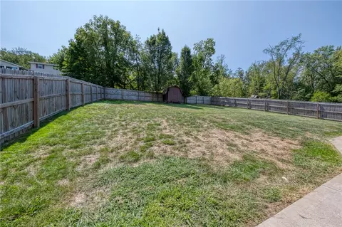 11468 Drop, Irwin, PA 15642 photo 45