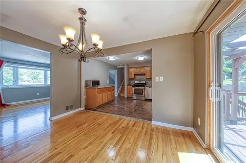 11468 Drop, Irwin, PA 15642 photo 22