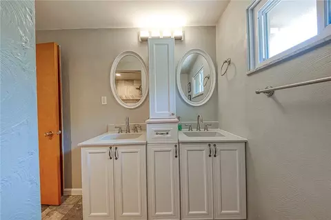 11468 Drop, Irwin, PA 15642 photo 35