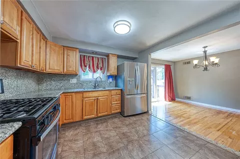 11468 Drop, Irwin, PA 15642 photo 25