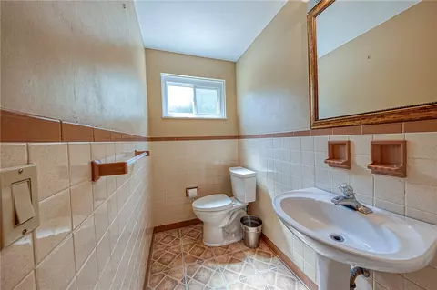 11468 Drop, Irwin, PA 15642 photo 33