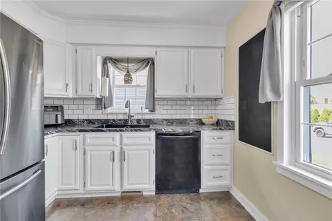 Kitchen - 149 Commerce St, Beaver, PA 15009 photo 3 of 3