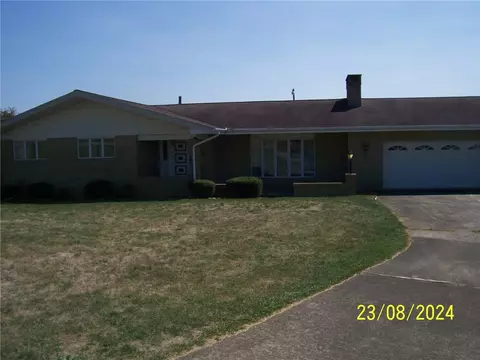 748 Narrows Rd, Connellsville, PA 15425
