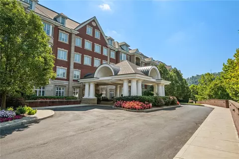 100 Vista #512, Pittsburgh, PA 15238