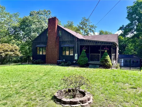 2272 Dime Rd, Ford City, PA 16226