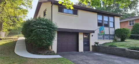 203 Garden City Dr, Monroeville, PA 15146