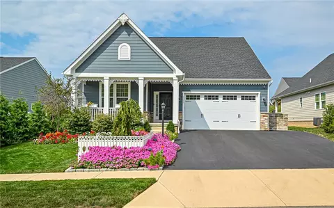 3055 Humbolt Pl, Valencia, PA 16059