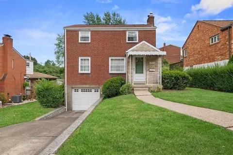 1464 Senior Dr, Pittsburgh, PA 15227