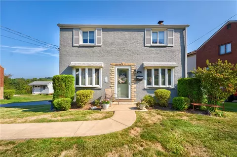 1236 Raven Dr, Pittsburgh, PA 15243