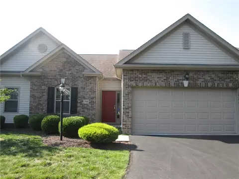 711 Crystal Spring Ct, Gibsonia, PA 15044