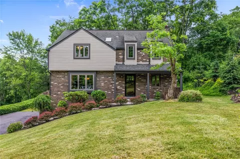 2972 E Hardies, Gibsonia, PA 15044