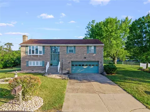 7119 Gayle Dr, Finleyville, PA 15332