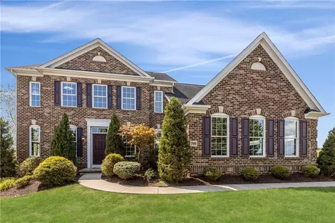 708 Jonagold Dr, Canonsburg, PA 15317